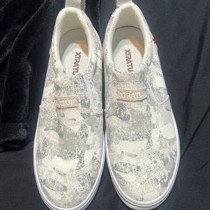 XtraTuff Boat shoes. Camo. Size 7.